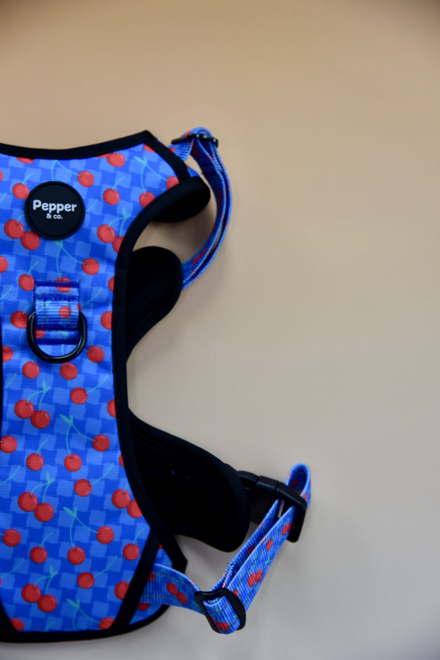 "Cherry Bomb" No-Pull Harness